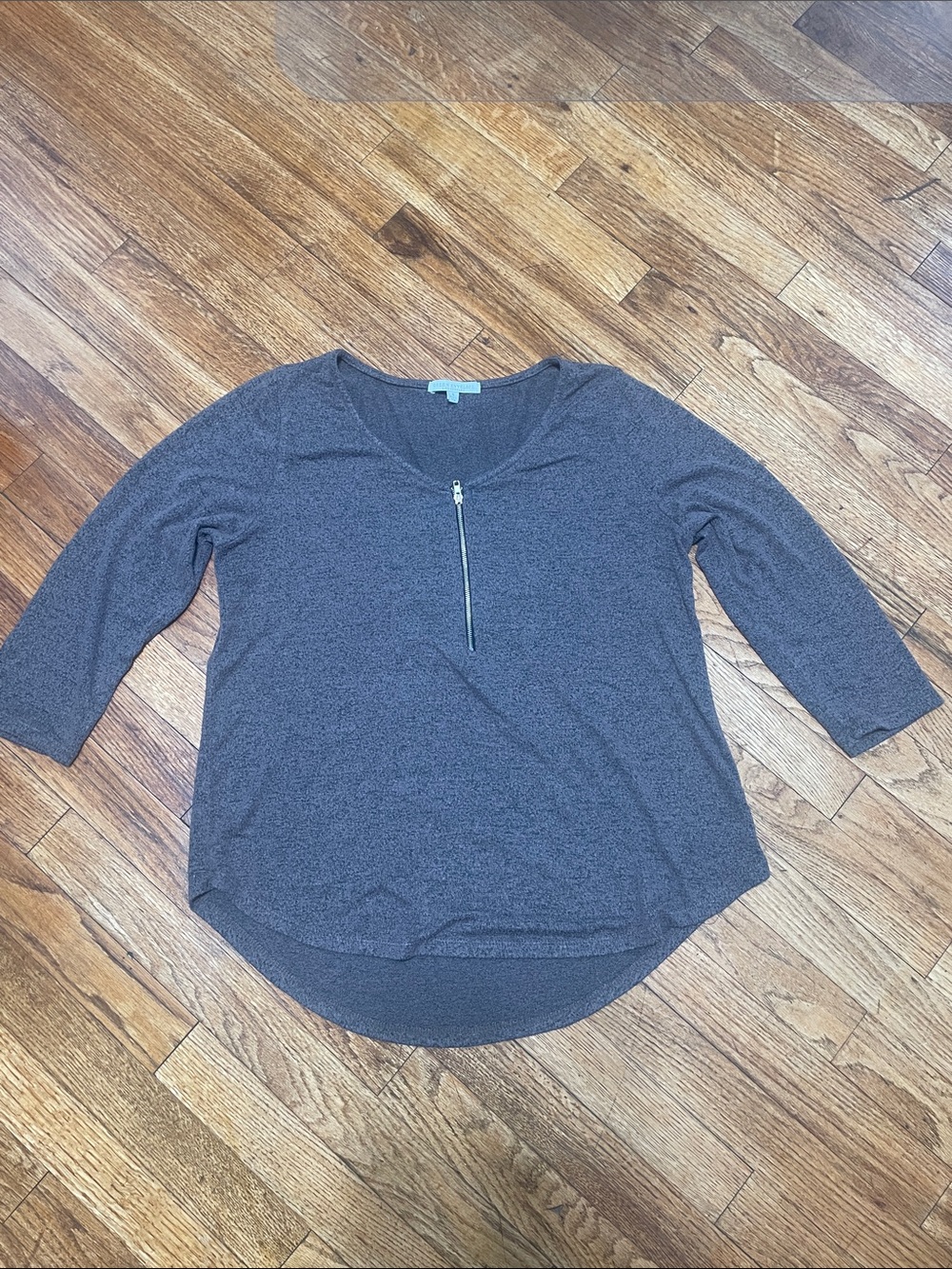 Green Envelope Gray Zip-Front Long Sleeve Top